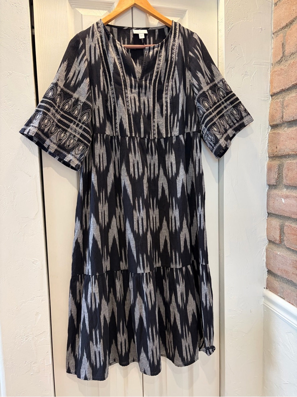 J Jill Ikat-Print Black & Gray Tiered Midi Dress oversized small LIKE NEW